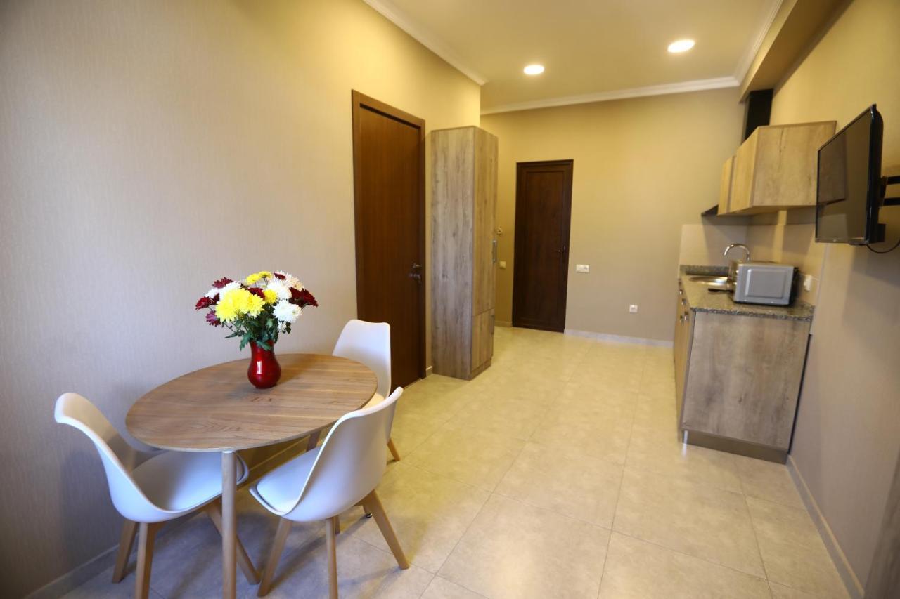 Brick House Apartment Tbilisi Ngoại thất bức ảnh